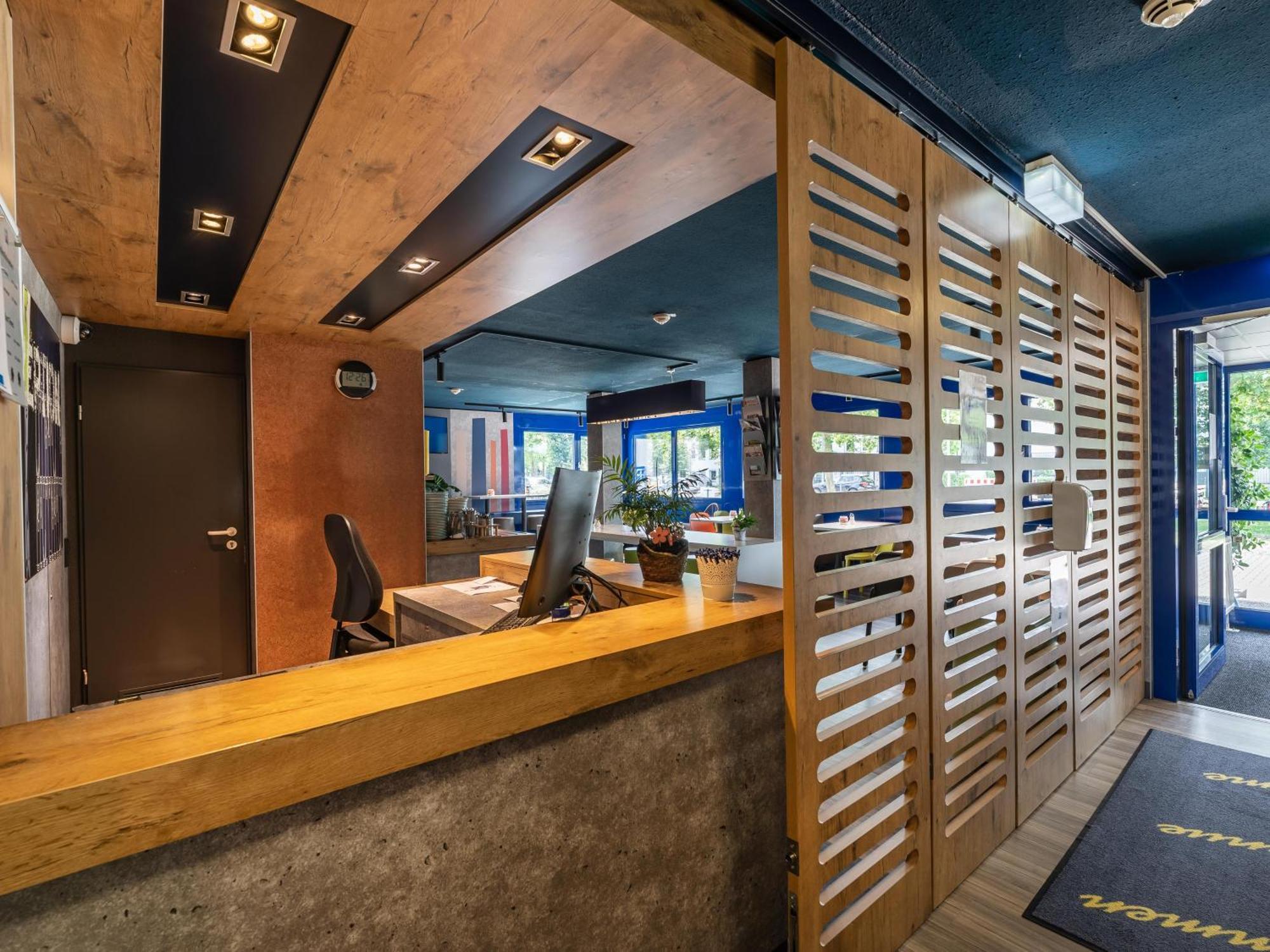 B&B Hotel Koeln-Porz Luaran gambar