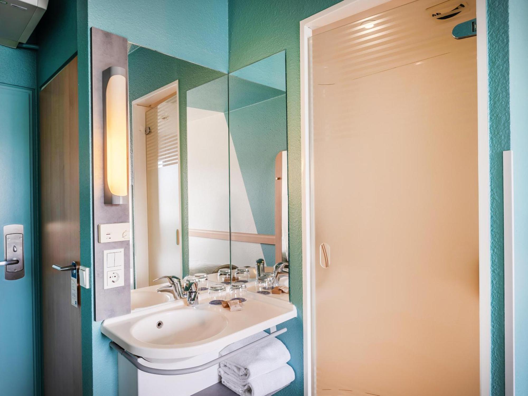 B&B Hotel Koeln-Porz Luaran gambar